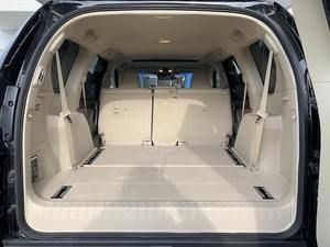 TOYOTA LANDCRUISER PRADO 2023 Automatique Turbo Diesel avec Volant à Gauche Intérieur en Cuir Taille des Pneus R17 Caméra Arrière Couleur Foncée - Product Image 4