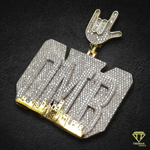 Bijoux en diamant Moissanite glacés personnalisés avec nom de lettre bling bicolore pendentif en argent sterling 925 - Product Image 4