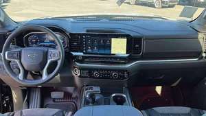 Camioneta Black Widow 2024-2025 1500 RST 4 Puertas, Cabina Doble, Tracción en las 4 Ruedas, 5.8 Ft. SB, 2.7L Euro IV, 4 Asientos, Volante a la Derecha, Automática, R17 - Product Image 6