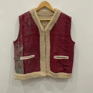 Gilet Afghan Marron Kantha Rouge Gilet en Fausse Fourrure Boho Vegan Brodé Taille Manteau Patchwork Quilt Vest - Product Image 1