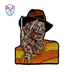 แพทช์เหล็กแบบกําหนดเองบนแพทช์เย็บปักถักร้อยนวนิยายก้างศีรษะเสือสําหรับอุปกรณ์เสื้อผ้า - Product Image 1