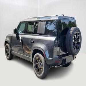 Land Rover Defender 110 2025, best-seller, pack technologique S, 2.0L I4 DI turbocompressé, automatique, transmission intégrale - Product Image 6