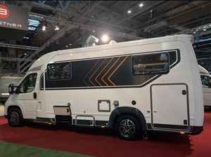 Camping-car de haute qualité, grand espace habitable, caravane pour le camping et l'utilisation en véhicule - Product Image 4