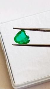 Piedra preciosa verde con corte de corazón de Esmeralda Natural certificada por IGI de calidad AAA, pulido perfecto para la fabricación de joyas, Esmeraldas sueltas - Product Image 5