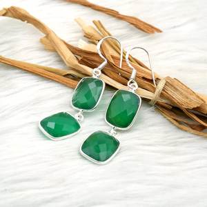 Boucles d'oreilles vintage en argent sterling 925 faites à la main avec onyx vert cadeau à la mode pour les femmes - Product Image 1