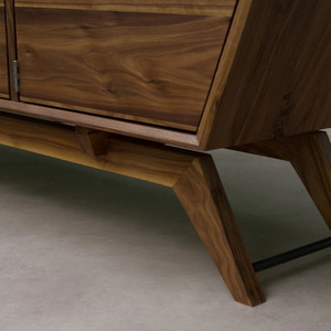 Meuble TV en bois de teck sélectionné avec une combinaison de couleurs naturelles, adapté aux salons, hôtels, appartements. - Product Image 5