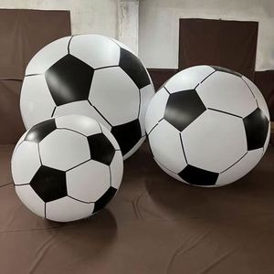 Ballon de football géant gonflable 3D amusant en PVC avec paillettes à l'intérieur pour la plage et le jardin - Product Image 4