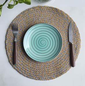 Plato de Cerámica Artesanal para Comer y Servir Alimentos, Elegante Plato de Cerámica para Cocina y Mesa de Comedor, Hecho a Mano - Product Image 3