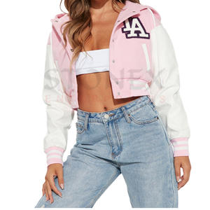 Chaqueta universitaria de manga larga personalizada de fabricante OEM para mujer, chaquetas universitarias de uniforme de béisbol recortadas para mujer para invierno - Product Image 1
