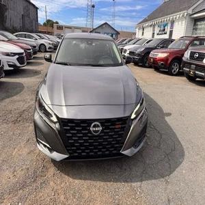 NISSAN ALTIMA 2.5 SR FWD 2023 d'occasion, conduite à gauche/droite - Product Image 1