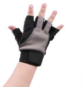 Gants de fitness de meilleure qualité avec logo personnalisé Vente en gros par bon fabricant Nouveau style Meilleur matériel Faible taux pour une utilisation en extérieur - Product Image 6