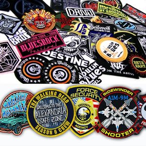 Patchs de broderie avec logo personnalisé pour chapeau Patchs de machine vierges à coudre par transfert de chaleur en forme de cœur en 3D sans commande minimale - Product Image 6