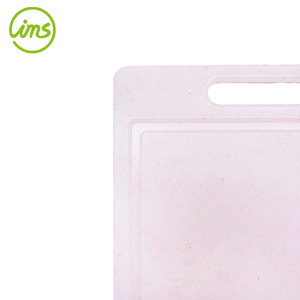Grande planche à découper PE colorée avec rainure à jus - Product Image 3