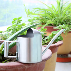Arrosoir en métal de qualité industrielle pour serre, pot à eau en acier durable avec poignée renforcée, équipement de soin des plantes d'extérieur - Product Image 6