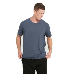 T-shirt en tricot respirant personnalisé de haute qualité pour hommes, t-shirt en tricot uni décontracté pour hommes, fabriqué au Pakistan - Product Image 3