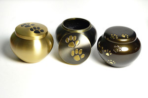 Urne funéraire pour animaux de compagnie de style européen avec empreinte de patte, nouveau design, en métal biodégradable, capacité de 45 pouces cubes, qualité supérieure pour les funérailles - Product Image 6