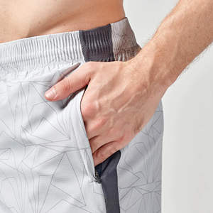 Pantalones cortos de tela de alta elasticidad con estampado de gotas del Norte, Shorts superelásticos de laboratorio de 5 pulgadas, con paneles de ventilación lateral y bolsillos con cremallera, 360 - Product Image 6