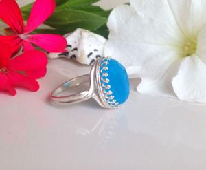 แหวนพลอยคาลซิโดนีสีฟ้าหรูหราสีเงินสเตอร์ลิงสีฟ้า925กรอบตัดวงรีสไตล์คลาสสิกสำหรับงานแต่งงานของเธอสำหรับเขาสวมใส่ในชีวิตประจำวัน - Product Image 5