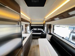 Remolque de Camping XPLORE RV X145 Negro 2024, Autocaravana Nueva para Uso Doméstico, Aplicación para Automóvil/Vehículo, Aire/Agua, 4-6 Personas, Euro 6, 88x12 - Product Image 5