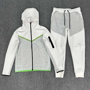 Survêtements Combinaison d'entraînement à broderie de haute qualité Chemise de jogging en plein air à manches courtes - Product Image 2