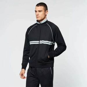 Veste coupe-vent imperméable à capuche pour homme de haute qualité, personnalisée, respirante, pour la randonnée en plein air, saison hivernale, vente en gros OEM, devant - Product Image 1