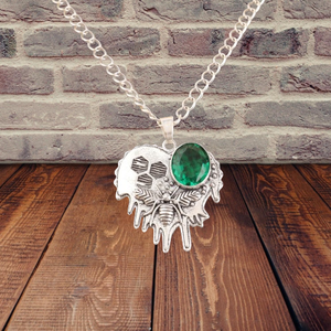 Collar con Colgante de Perla de Agua Dulce en Forma de Insecto, Chapado en Plata, de Niharika Gems, Joyería con Piedra de Nacimiento de Mayo, Estilo Original para Aniversario - Product Image 6