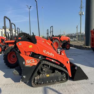 Chargeuse compacte Kubota SVL 1000 conçue pour les tâches de construction difficiles et agricoles avec une puissance hydraulique durable - Product Image 6