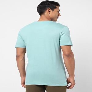 Camiseta de cuello redondo para hombre Camiseta de media manga 52% algodón y 45% tela de poliéster Camiseta personalizada para hombre Made in India - Product Image 4