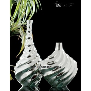 Vase à fleurs en métal de conception impressionnante Vase à fleurs nickelé de table pour les décorations de salon à la maison Vases en métal - Product Image 4