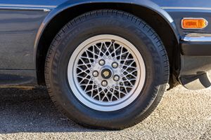 Jaguar XJS V12 Cabriolet d'occasion de 1989 en excellent état, prêt à être expédié - Product Image 6