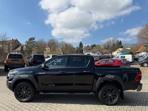 Toyota Hilux Diesel Turbo Automatic SUV Euro II Emission Leather Seats Sunroof LED Headlights Rear Camera <4L Engine <b>TPMS</b> - Product Image 6