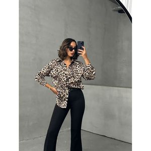 Blusa de Poliéster con Estampado de Leopardo para Mujer, Marca Topshow, con Cuello Camisero, para Uso Diario Informal, Tallas S-L, Venta al Por Mayor - Product Image 2