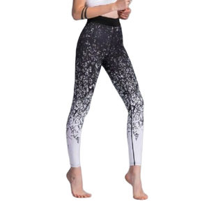 2025 New Custom High Waist Gym Yoga <b>Leggings</b> for <b>Women</b> Mid Waist Solid <b>Pattern</b> Hot Sale Sublimation Printing Designs - Product Image 2