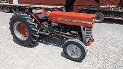 Tractor de ruedas usado MASSEY FERGUSON 135 con más de 50000 horas y 200kg de peso - Product Image 3