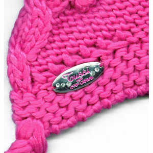 Chapeau tricoté Tussi on Tour avec écharpe et gants offerts pour les aventures en plein air - Product Image 3