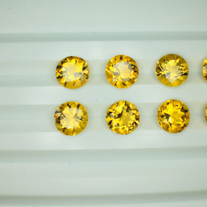 Piedras preciosas de grado AAA de 7mm redondas amarillas de citrino natural con excelente brillo IGI certificadas piedras de corte perfectas para la fabricación de joyas - Product Image 2