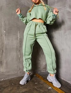 2025 mode décontracté femmes haut court à capuche ensemble femmes 2 pièces Joggers pantalon ensemble Streetwear - Product Image 2