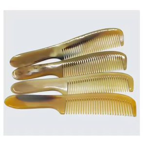 Peine de cuerno natural Premium Estilo clásico saludable para el cuidado del cabello y el cuero cabelludo para uso en salón - Product Image 1