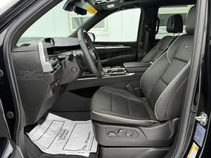 Cadillac Escalade Premium Luxury SUV 2024 USADO, 4x4, Automático, Volante a la Izquierda, Neumáticos R20, Interior Oscuro, Asientos de Cuero, Panorámico - Product Image 5