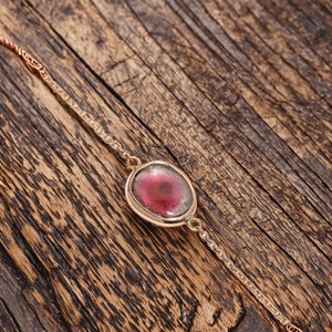 Pulsera de turmalina de sandía natural chapada en oro de 18 quilates de estilo vintage, cadena fina de belleza etérea para regalos de fiesta étnicos - Product Image 1