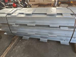 Pièce en tôle d'acier galvanisée fabriquée sur mesure coupant, poinçonnant et pliant l'ODM d'OEM disponible - Product Image 4