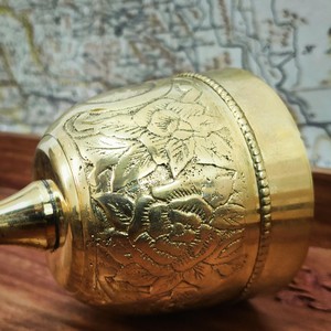 Copa de latón de bajo precio, cáliz grabado hecho a mano, vasos decorativos de 4 pulgadas, bar, fiesta, copa de boda - Product Image 2