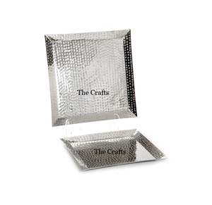 Juego de bandeja de servicio de color plateado martillado de aluminio a granel de dos bandejas de servicio de chocolate de diferentes tamaños a la venta - Product Image 1