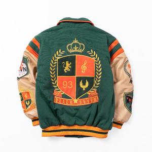 Chaqueta Varsity Unisex de Invierno con Color Personalizado, Bordado Completo, Botones de Cuero, Estilo Único, Streetwear con Cremallera, Tallas Grandes - Product Image 3