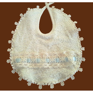 Bavoir bleu tressé avec pierres précieuses pour bébés de 0 à 12 mois - Product Image 2