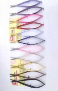 Tijeras de resorte de acero inoxidable personalizables a precio de venta al por mayor para pinzas de cejas, tijeras de manicura con logotipo de hoja recta para manicura - Product Image 2