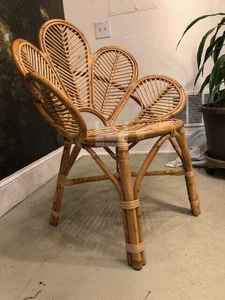 Fabriqué au Vietnam de haute qualité avec coussins en gros 2023 meubles de chaise de poupée de fleur de rotin durables pour poupées de bébé - Product Image 3