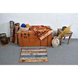 Alfombra Turca de 1.7x2.3 pies, Alfombra Vintage, Alfombra de Lana con Puntos Azules - Product Image 2