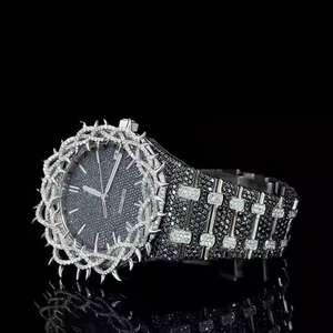 Reloj Exclusivo de Acero Inoxidable con Esfera Negra y Diamantes Moissanite, Estilo Hip Hop de Lujo Personalizado, Movimiento SEIKO, Edición Limitada - Product Image 3