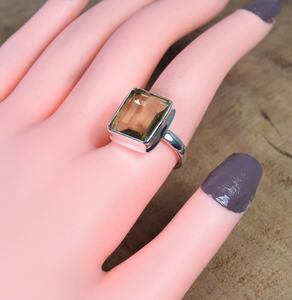 Anillo de Piedra Preciosa Cuadrada de Cuarzo Ahumado en Plata de Ley 925, Regalo para Ella - Product Image 4